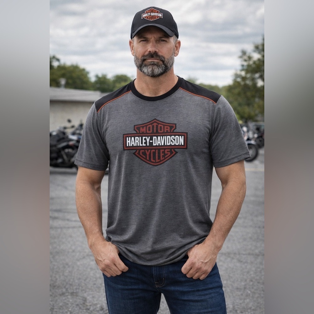 NWT Men's Bar & Shield Performance Tee - Black Beauty size M